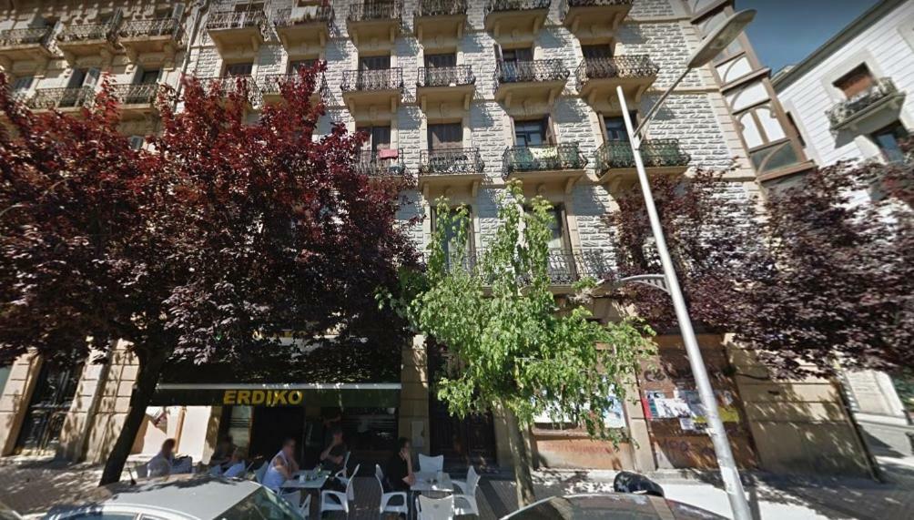 Pension Yoldi Сан-Себастьян Экстерьер фото